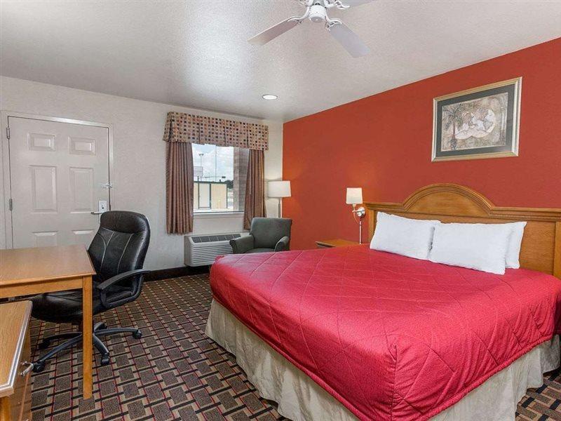Ramada Limited San Angelo Motell Exteriör bild