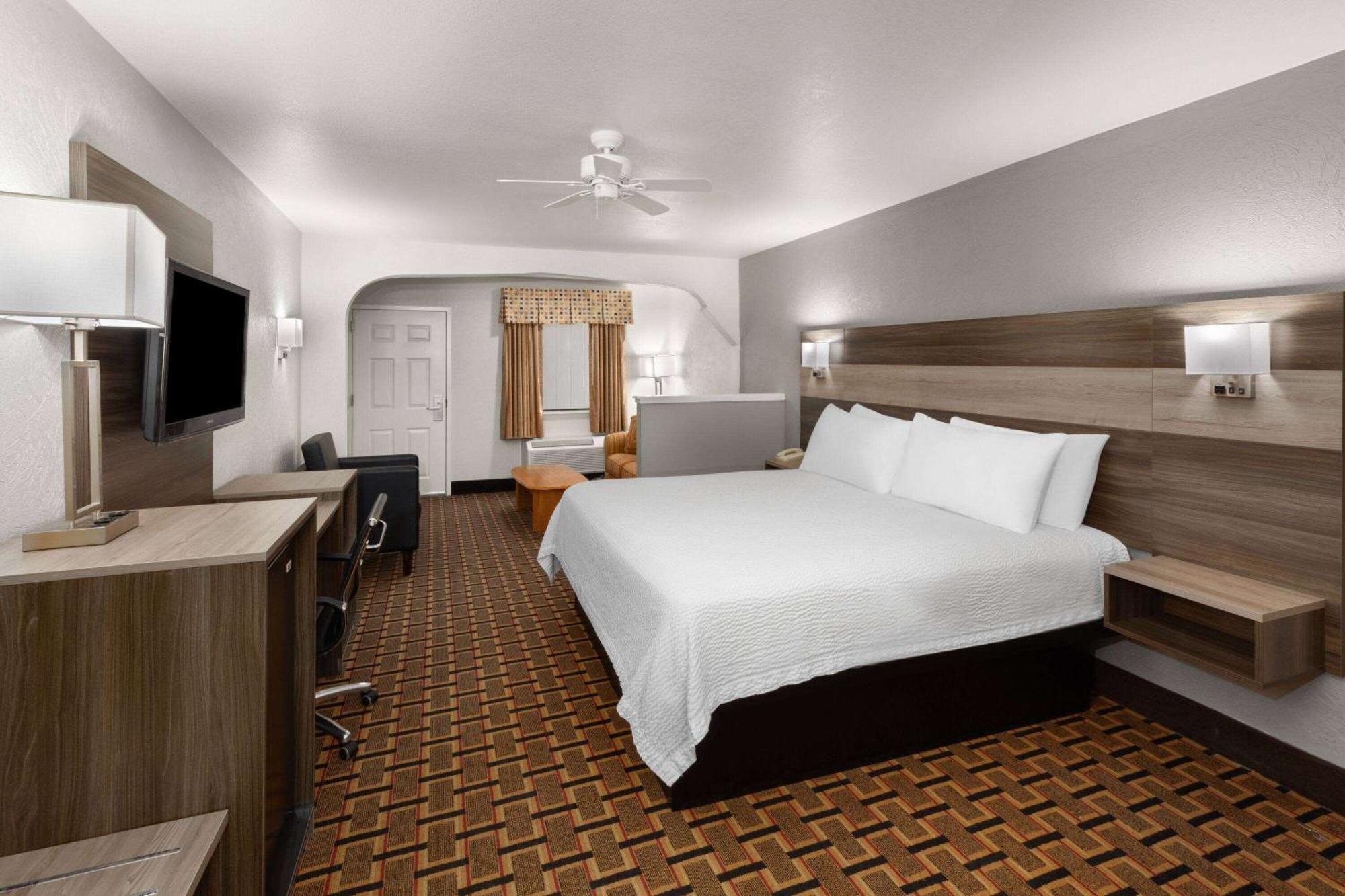 Ramada Limited San Angelo Motell Exteriör bild