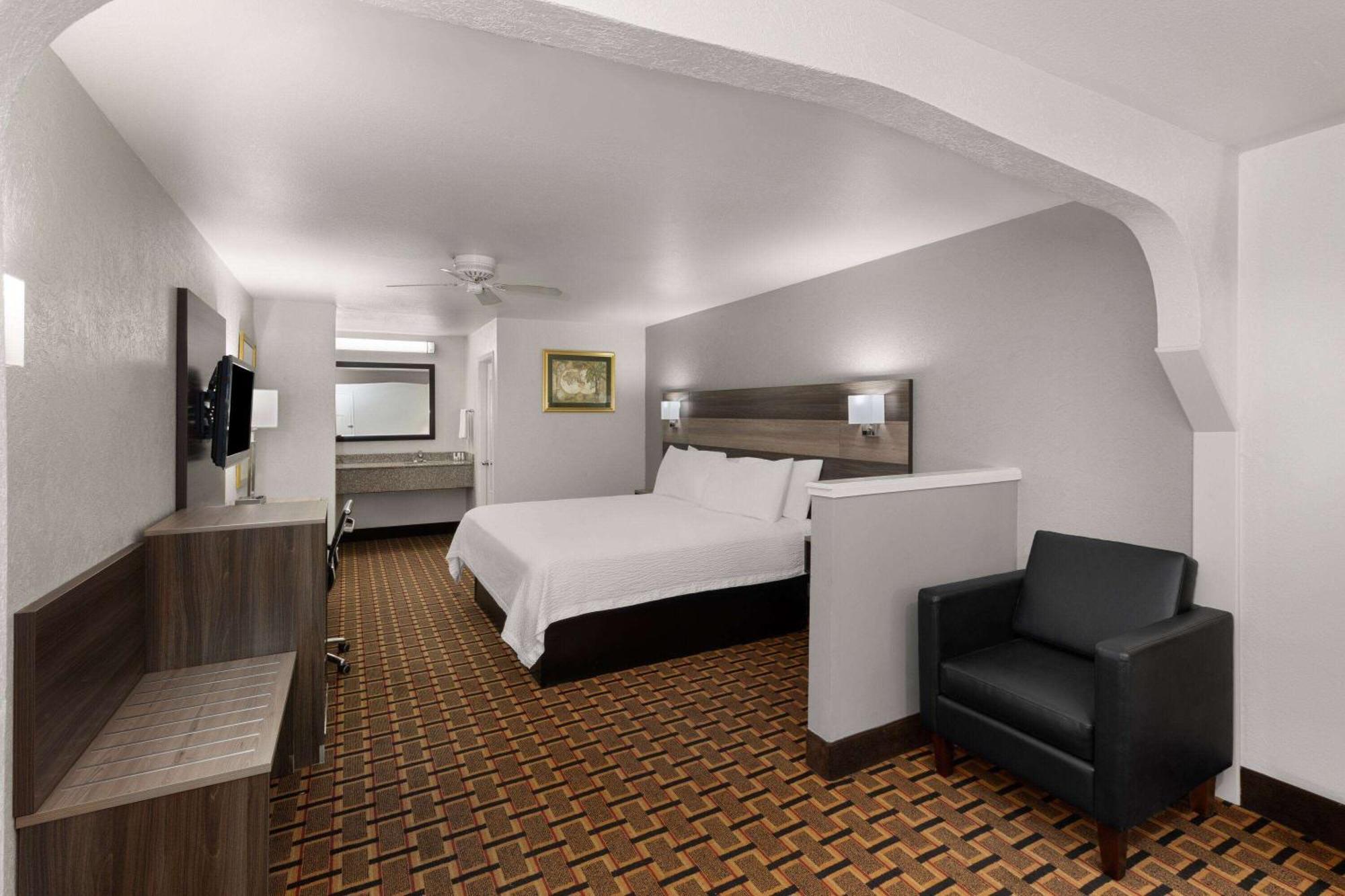 Ramada Limited San Angelo Motell Exteriör bild