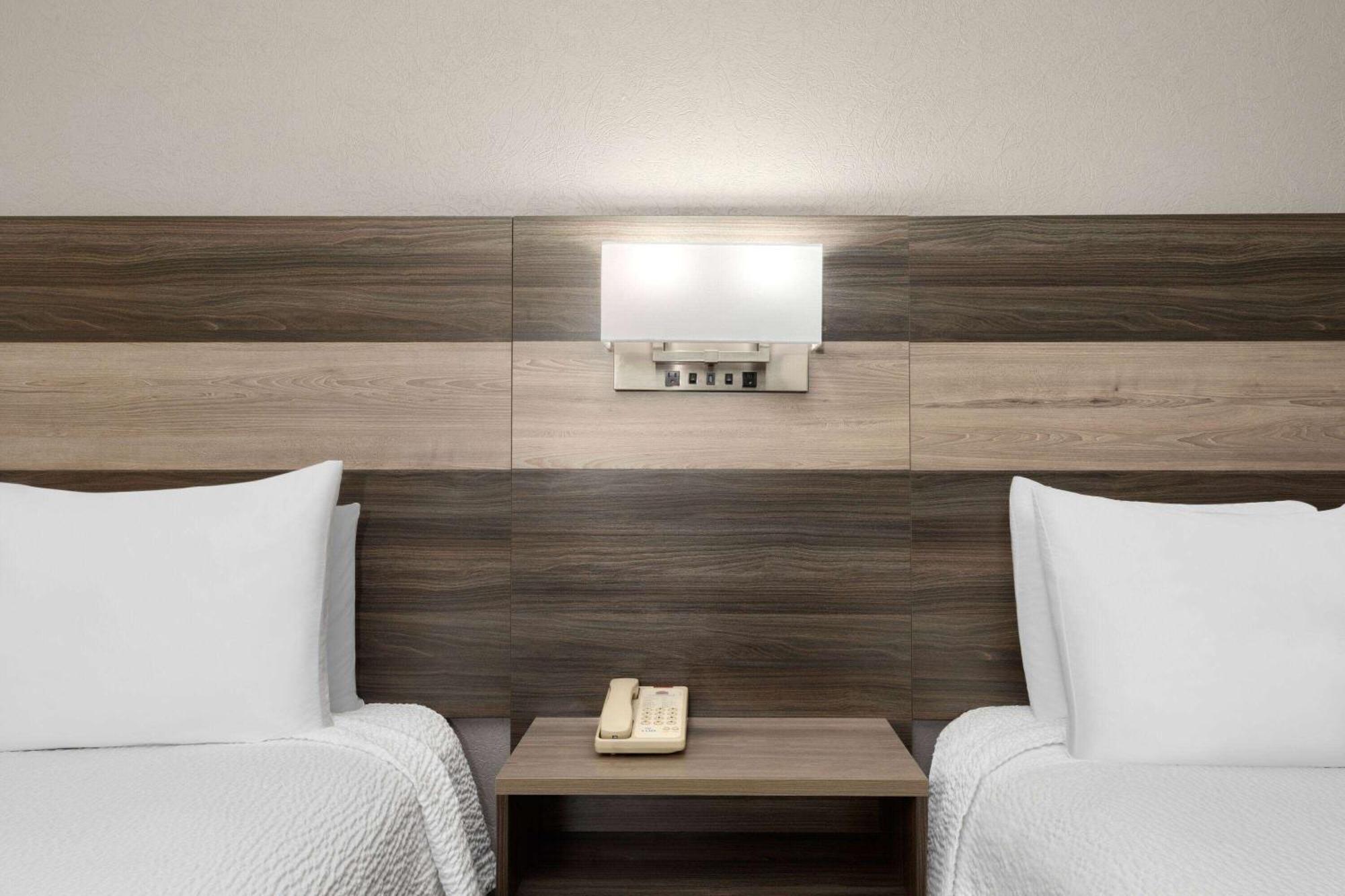 Ramada Limited San Angelo Motell Exteriör bild