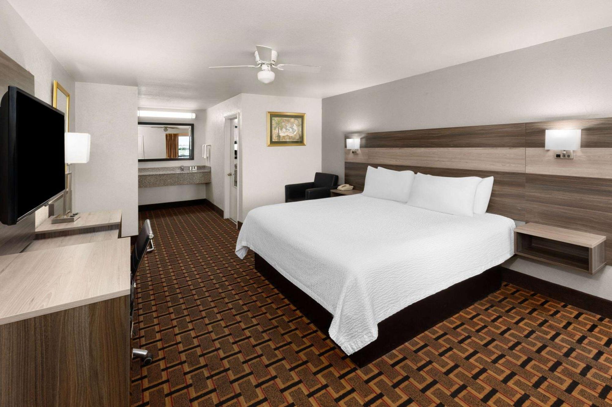 Ramada Limited San Angelo Motell Exteriör bild